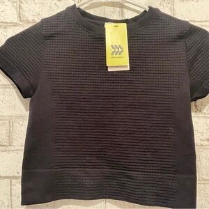 NWT! Women's Seamless Waffle Baby Tee All in Motion Black XS